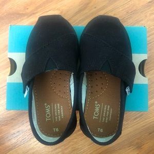 Baby/toddler Toms